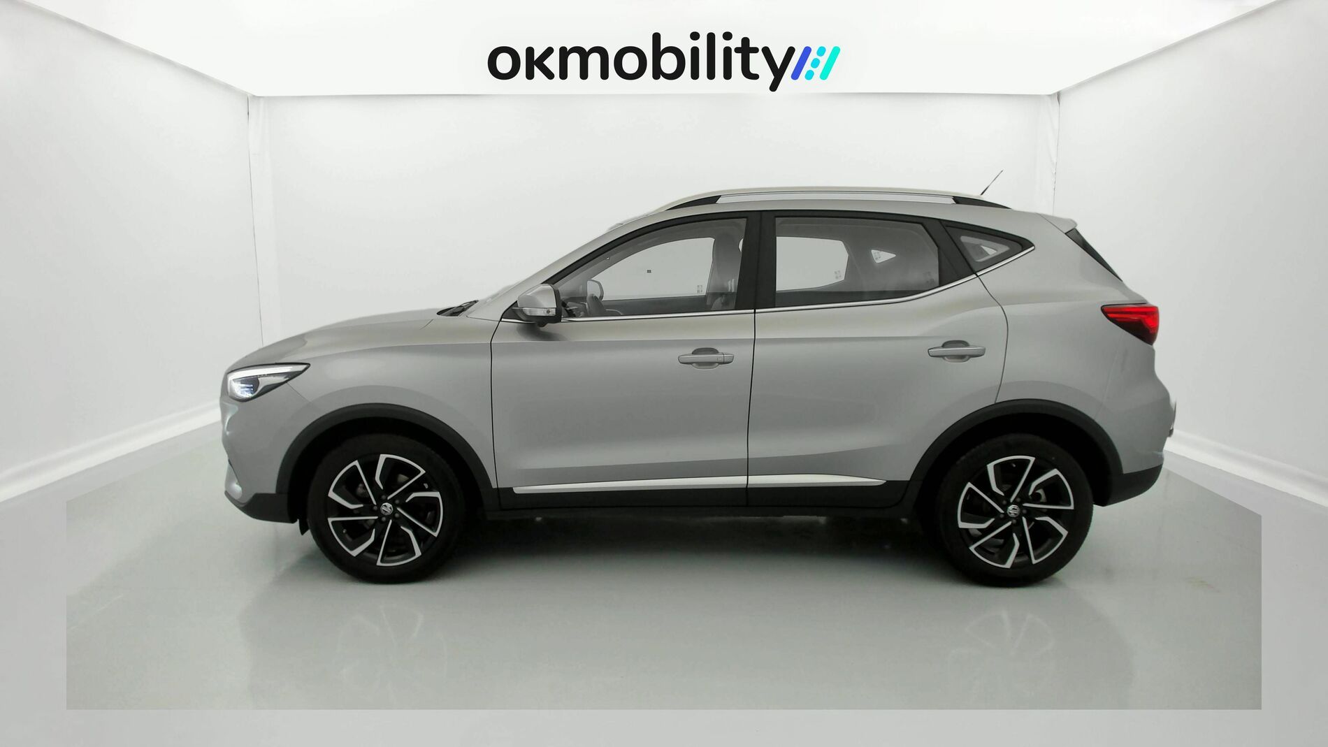 mg zs luxury 1.0 T-GDI 110 AT 2024 cosmic silver 7