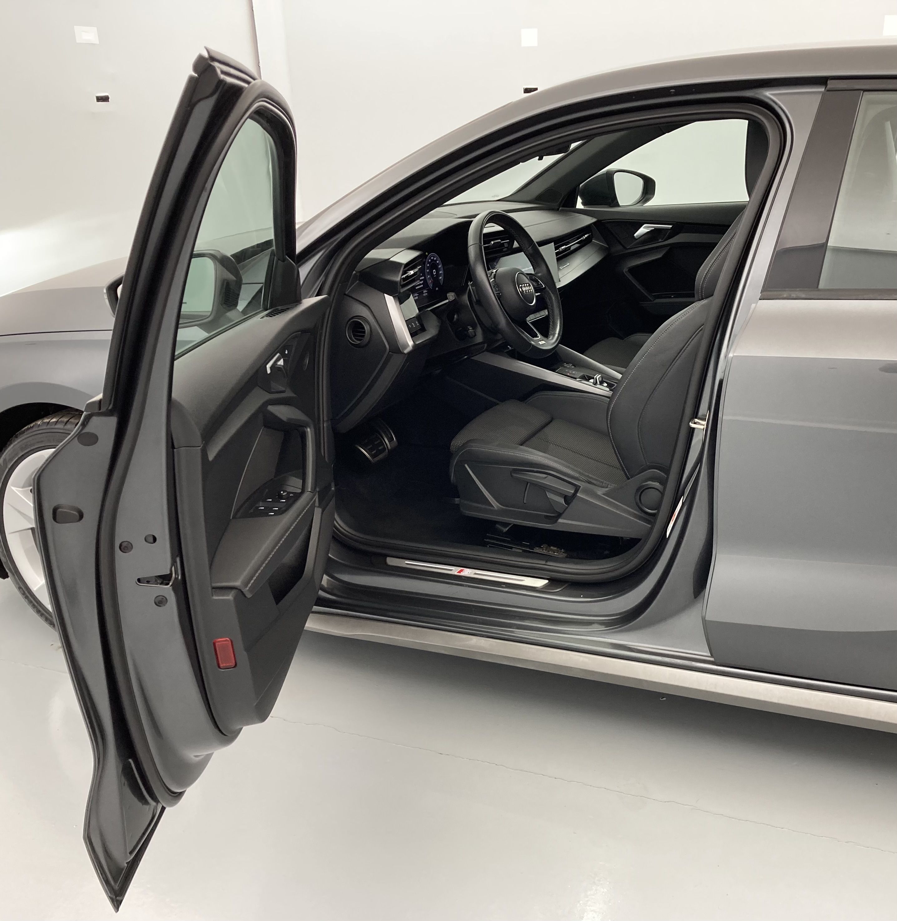 audi a3 sportback s line 35 TFSI 150 STRONIC 2024 daytonagrau 17