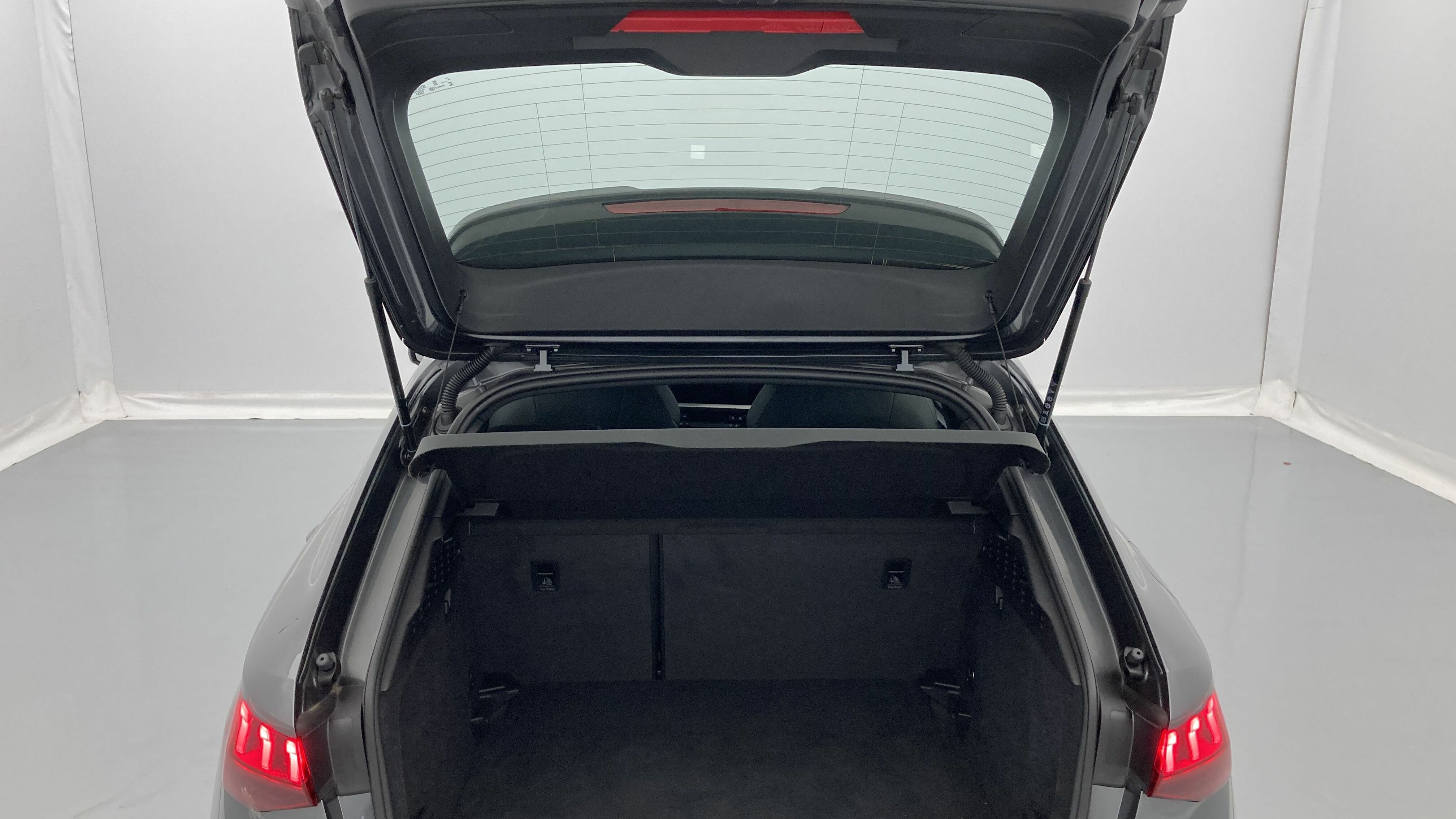 audi a3 sportback s line 35 TFSI 150 STRONIC 2024 daytonagrau met. 24