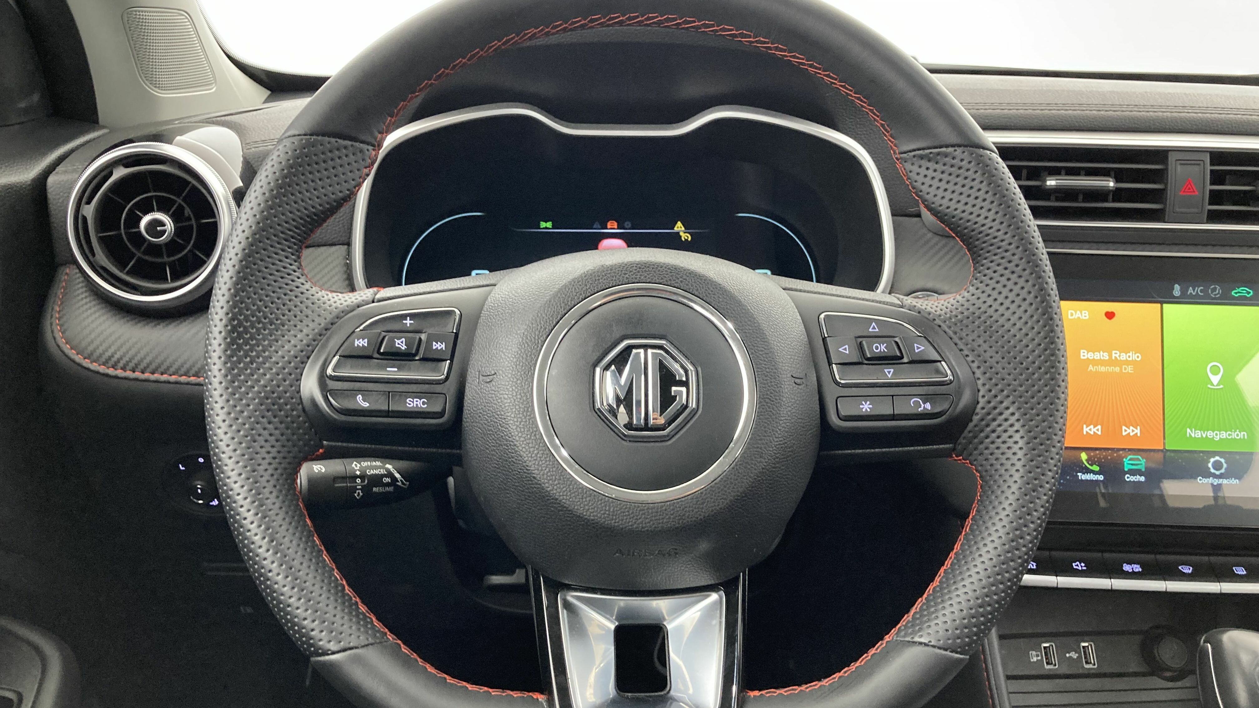 mg zs luxury 1.0 T-GDI 110 AT 2024 dover white 17