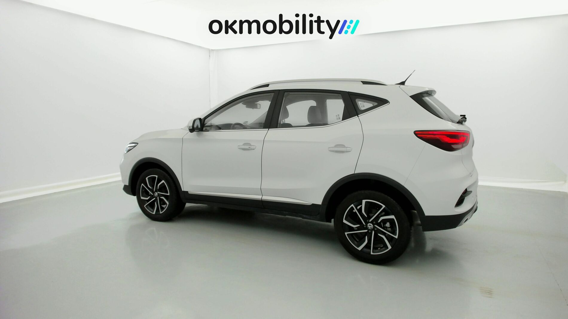 mg zs luxury 1.0 T-GDI 110 AT 2024 dover white 8