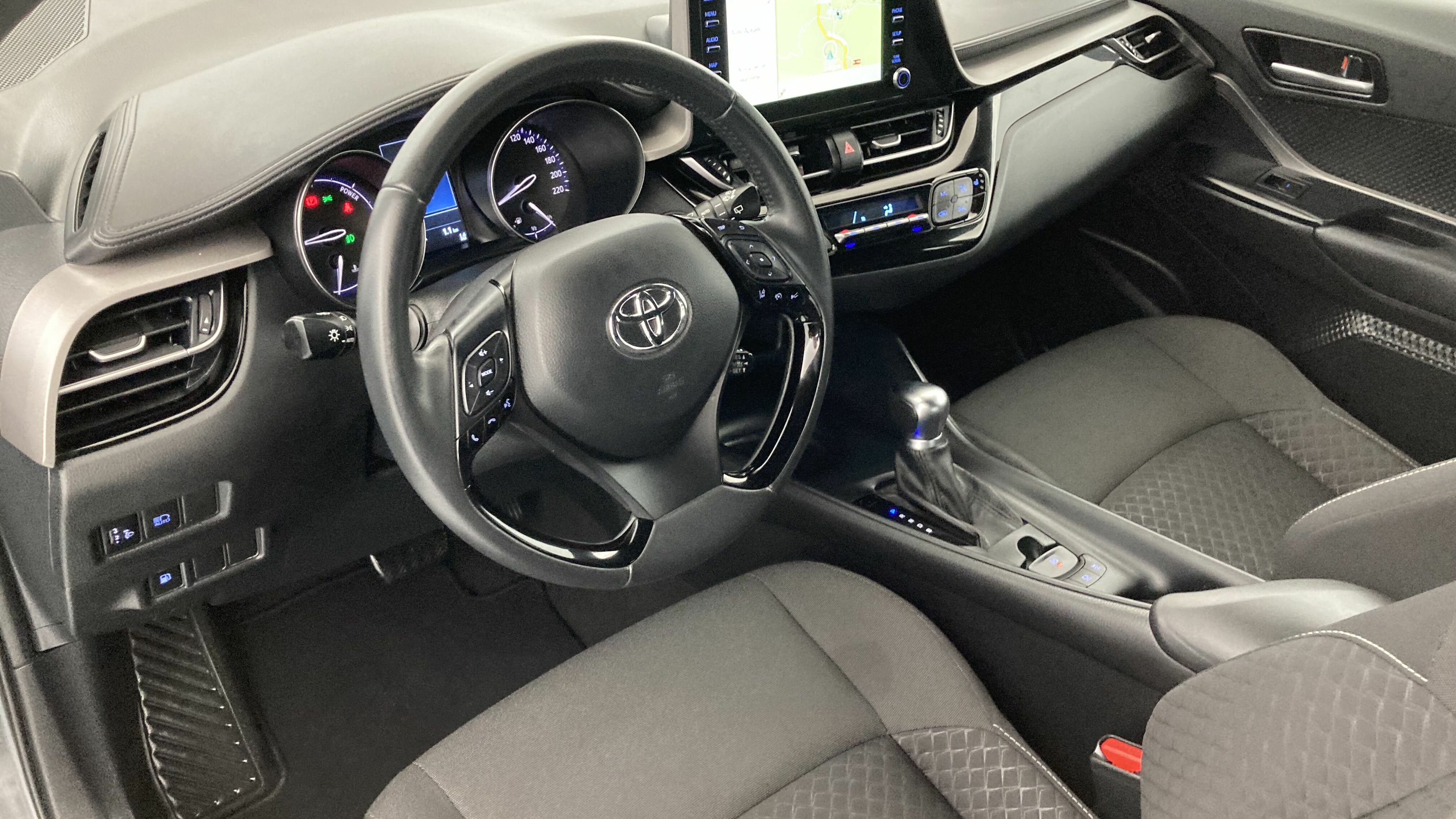 toyota c-hr business edition 1.8 E-CVT 125H 2023 gris 16