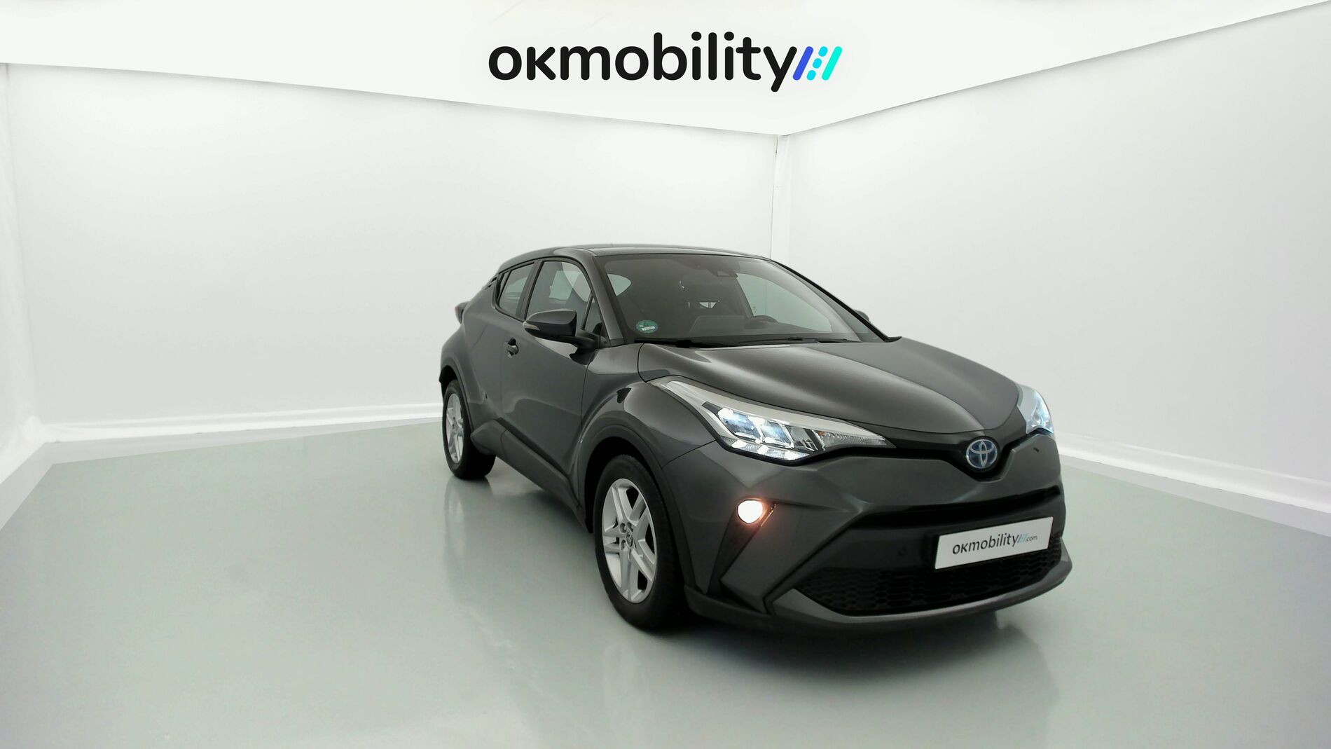 toyota c-hr business edition 1.8 E-CVT 125H 2023 gris 3