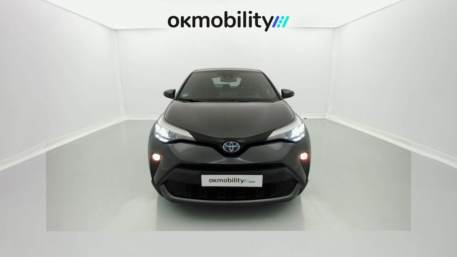 toyota c-hr business edition 1.8 E-CVT 125H 2023 gris 4